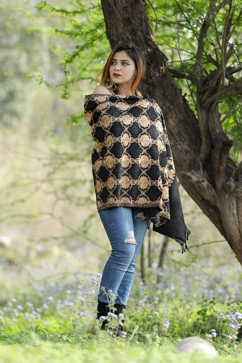 Charismatic Black & Beige Colour Stole With Graceful Dense Jaal Pattern Of Kashmiri Embroidery Makes It An Ideal Wear.