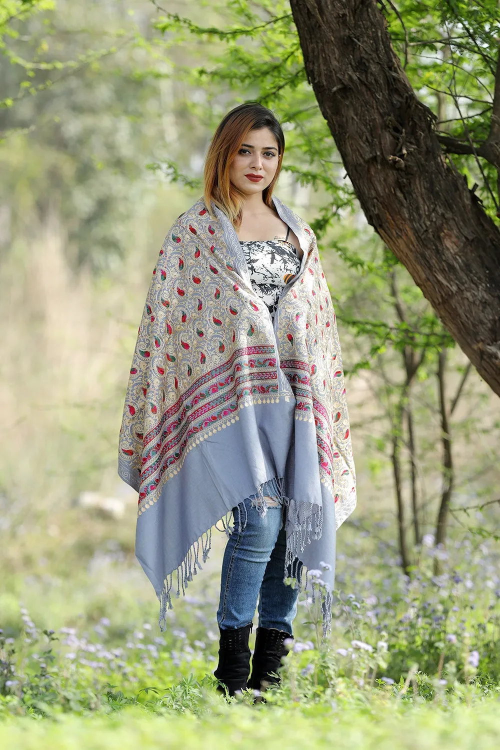 Gorgeous Ash Grey Colour Stole With Graceful Dense Jaal Pattern Of Kashmiri Embroidery Makes It An Ideal Wear.