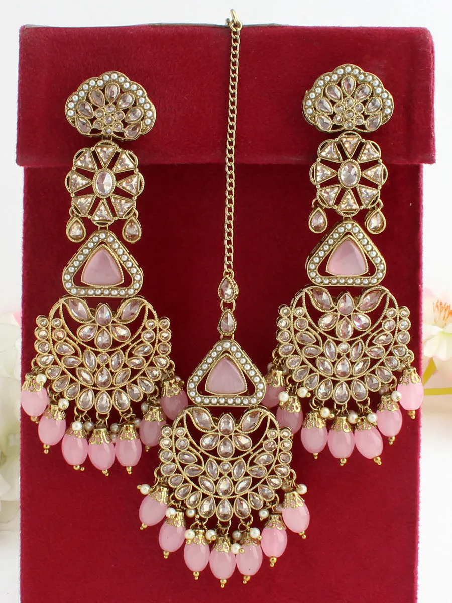 Harshita Earrings & Tikka