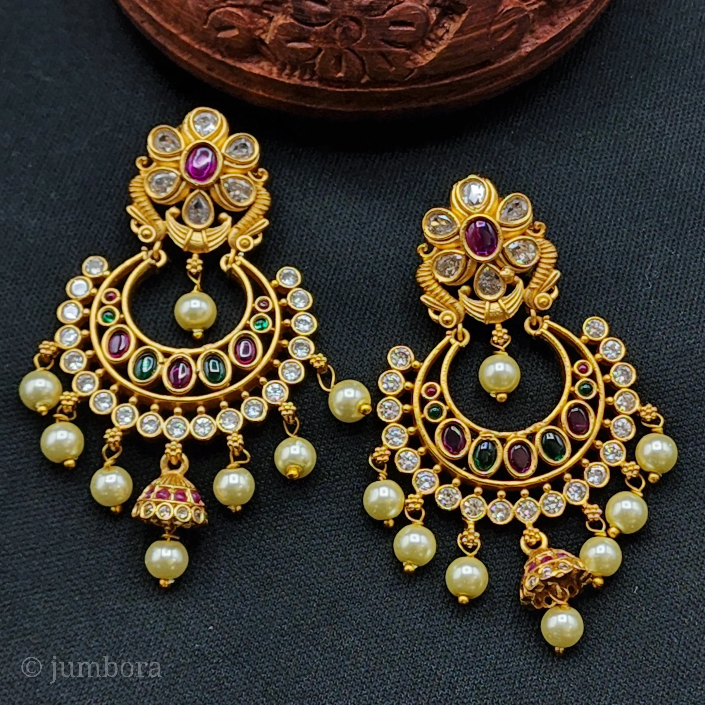 Matte Gold Chaandbali Kemp earrings