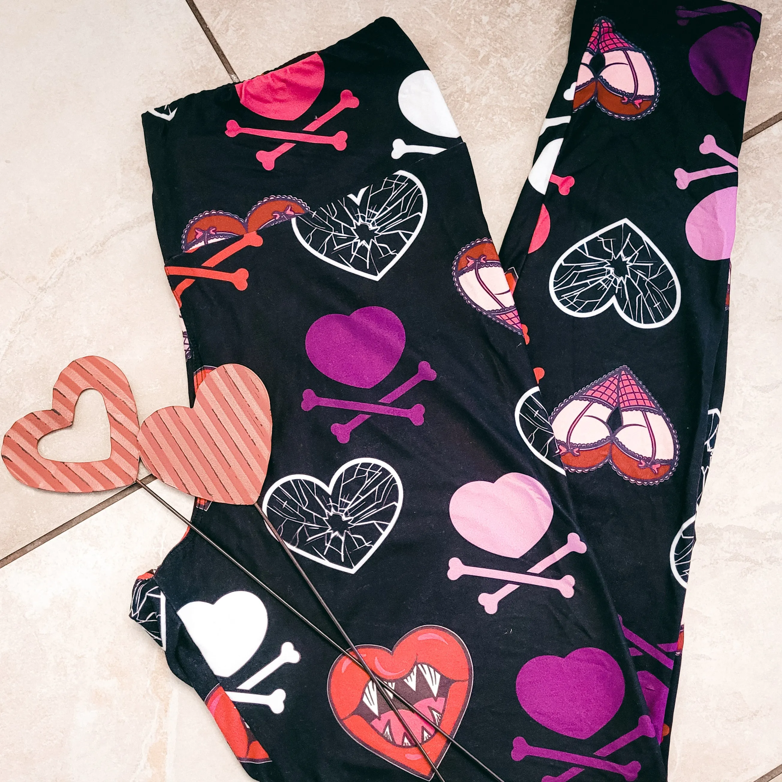 Naughty Valentine (Exclusive) - High-quality Handcrafted Vibrant Leggings